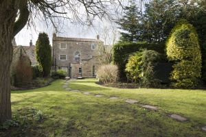 gorgeous cottages gilling west 25 sm.jpg